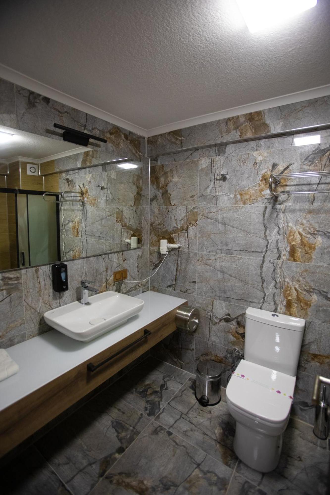 E87 Highway Otel Ören Exterior foto